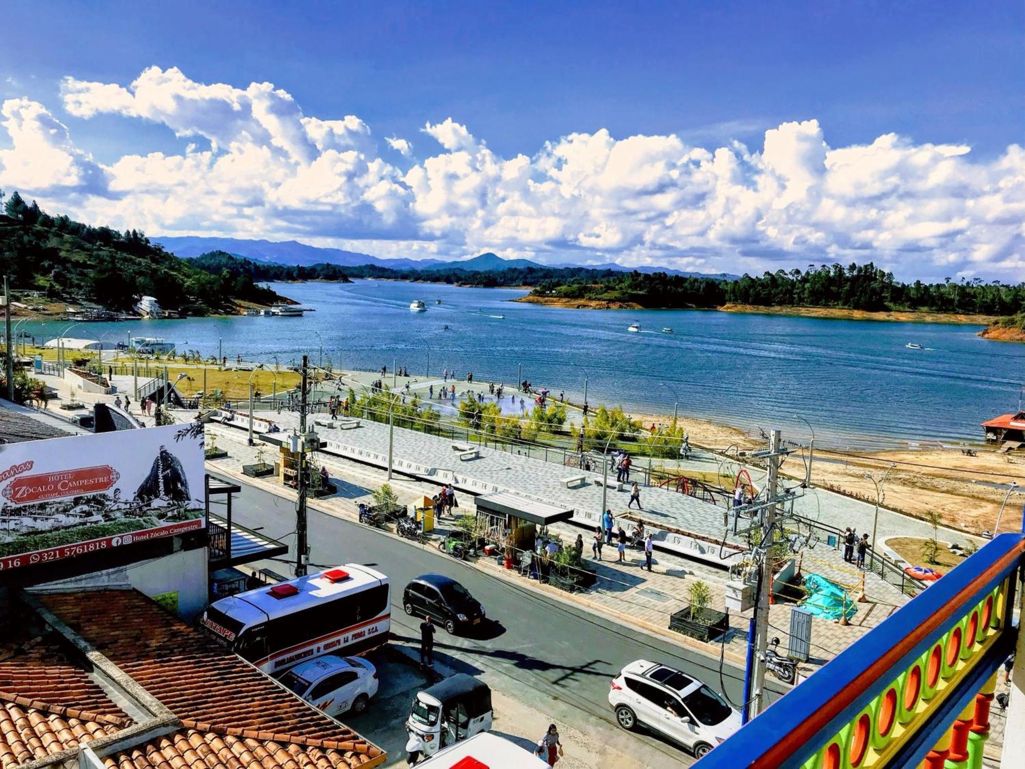 Aptos Plaza Principal, Con Y Sin Vista Al Embalse, Frente Autobus, A 8 Minutos De La Piedra Del Penol, Todo Cerca!!! Гуатапе Экстерьер фото